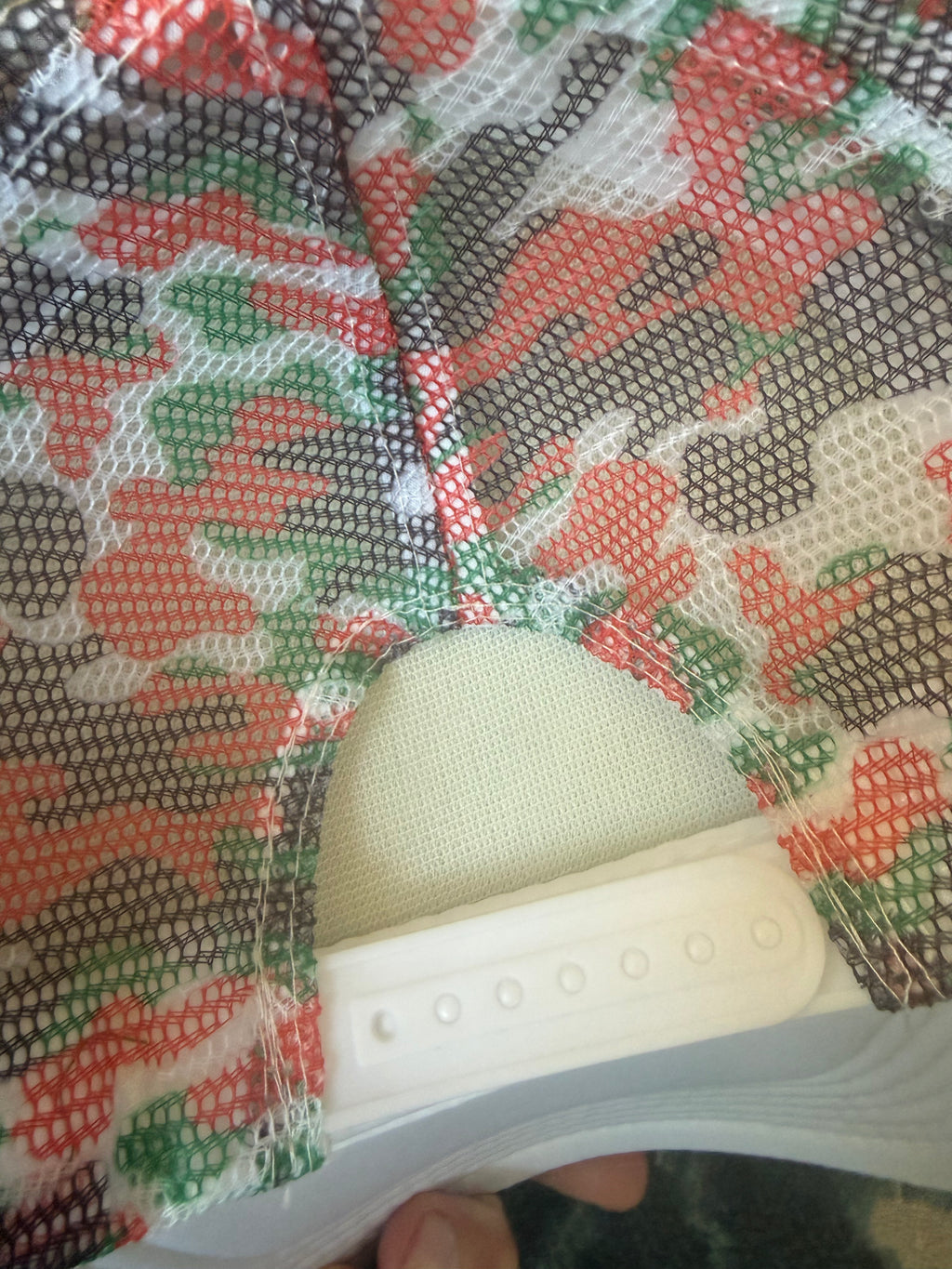SUMMER printed bill and mesh trucker hat