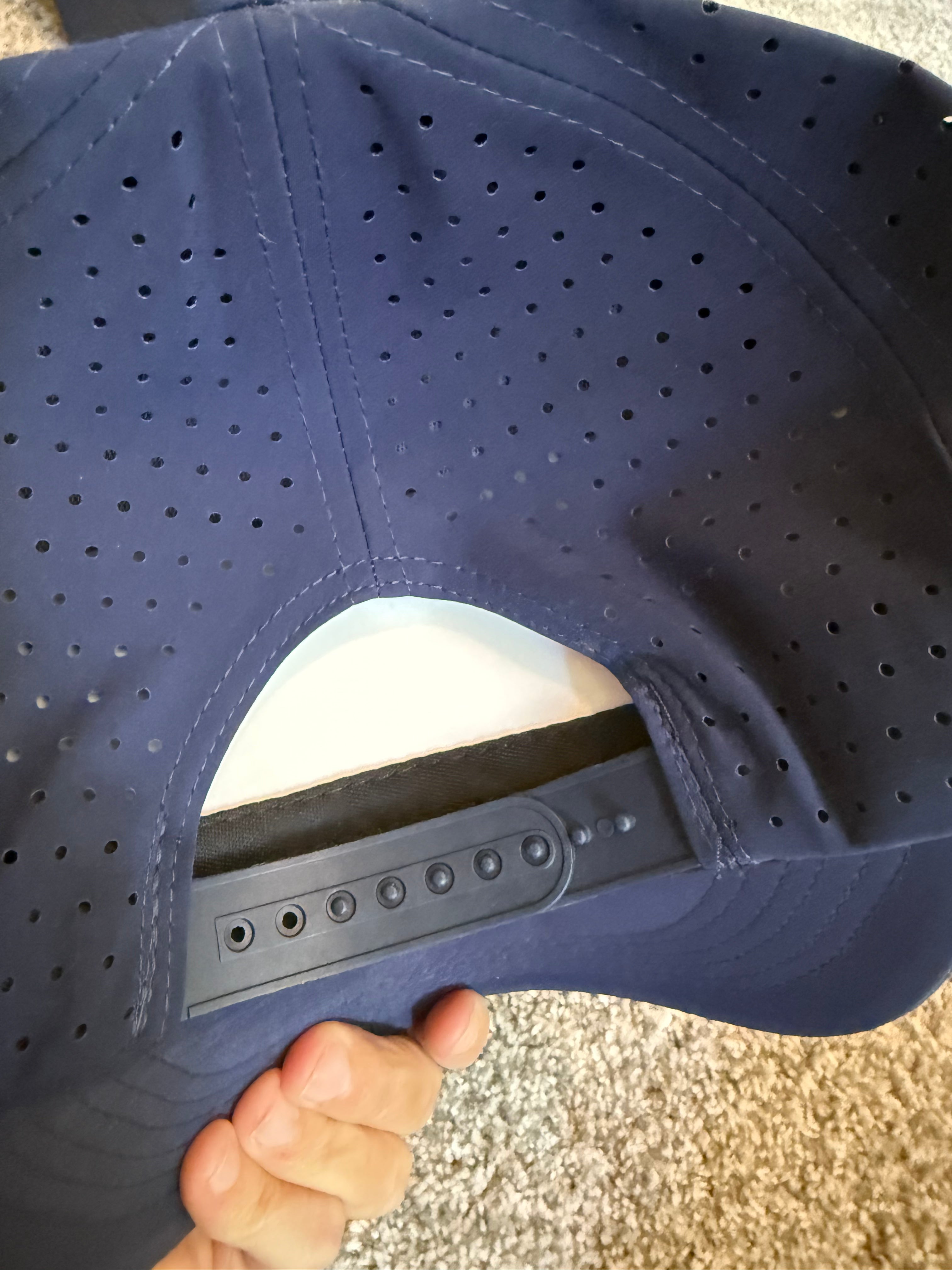 Sparks Vb hat with breathable back and dusty rose circle patch